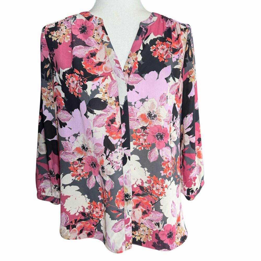 NYDJ Not your Daughters Jeans Pintuck Blouse Floral Pink XS Feminine Career - Picture 1 of 12